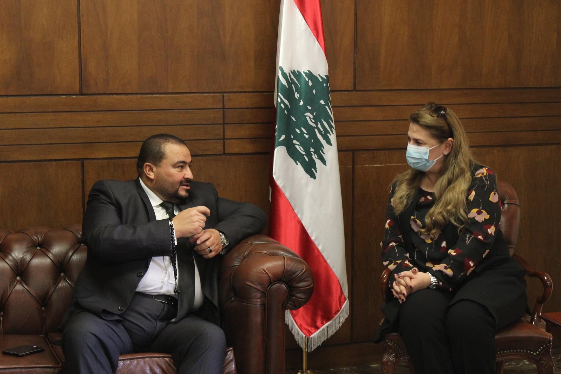 الشيخ طلال الأسعد مهنئاً نقيبة المحامين في الشمال الأستاذه ماري تيريز القوال فنيانوس
