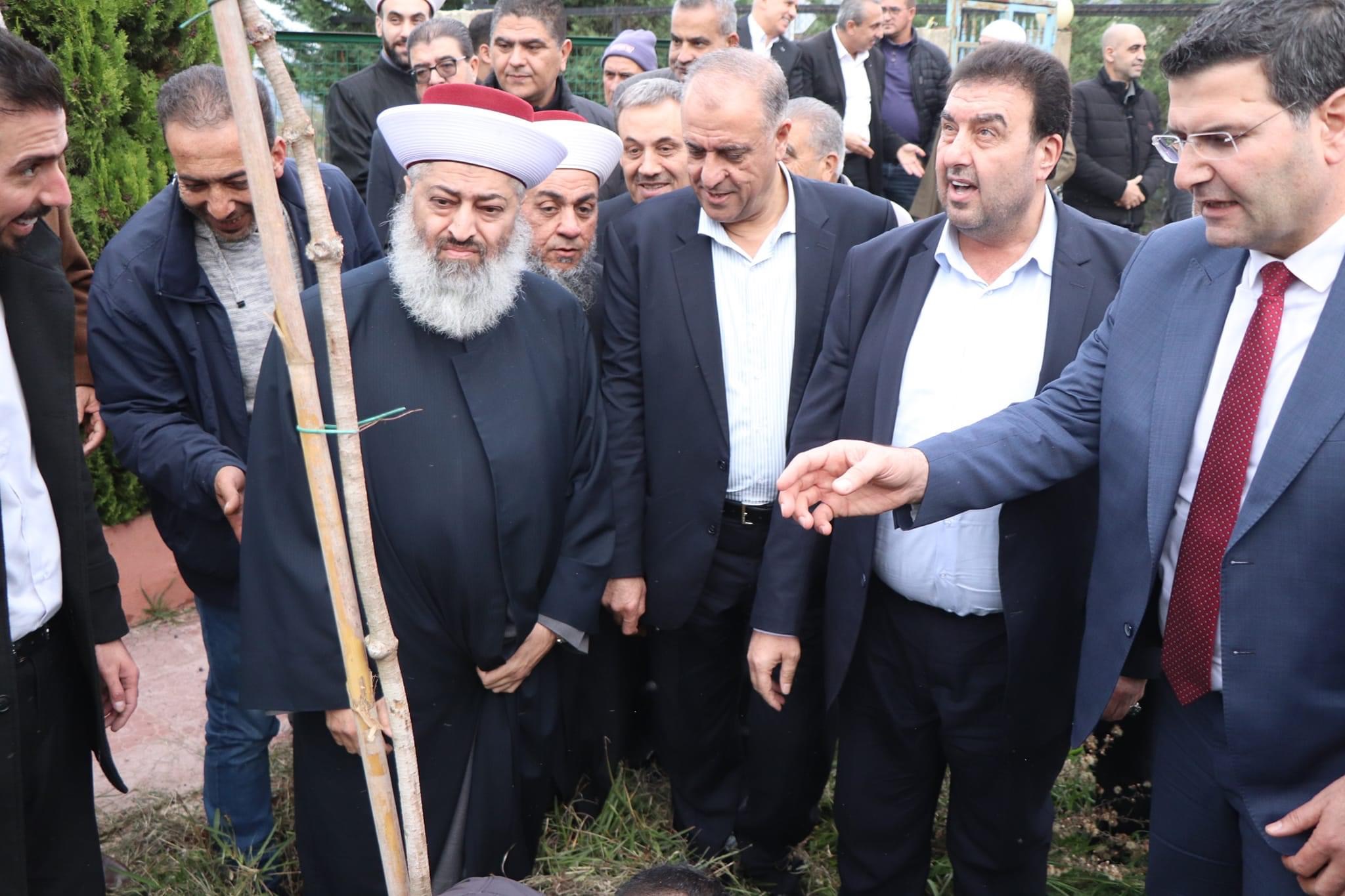 وزير الزراعة يُطلق حملة التشجير الوطنية من حرار