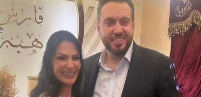 الشاعر فارس اسكندر يرد بقسوة على المتنمرين عليه وعلى عروسه