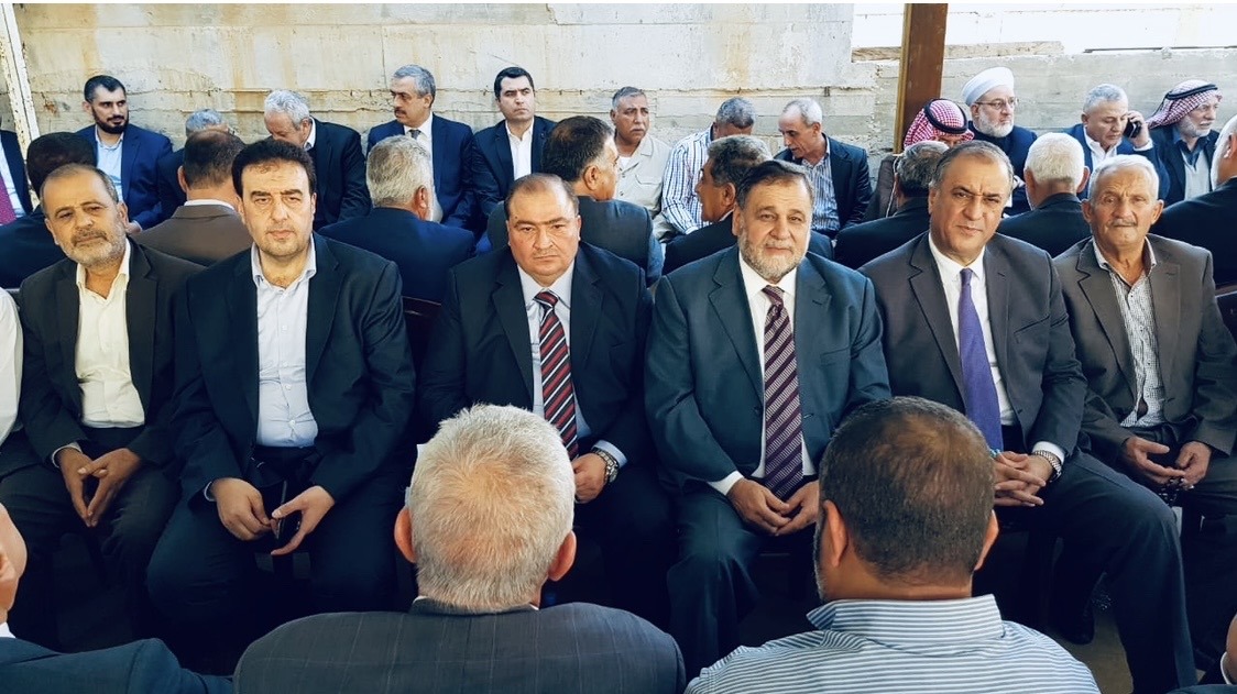 وليمة غداء في دارة النائب السابق خالد ضاهر احتفاءً بزفاف ابن شقيقه علي صلاح ضاهر